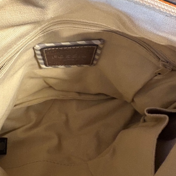 Fossil Handbag Crossbody Bag Excellent Condition Adjustable Strap - Picture 8 of 11